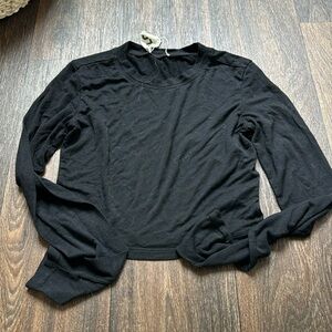 BLQ BLACK LONG SLEEVE